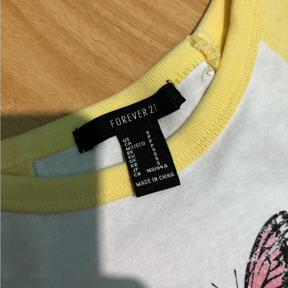 butterfly tee - Picture 2 of 2